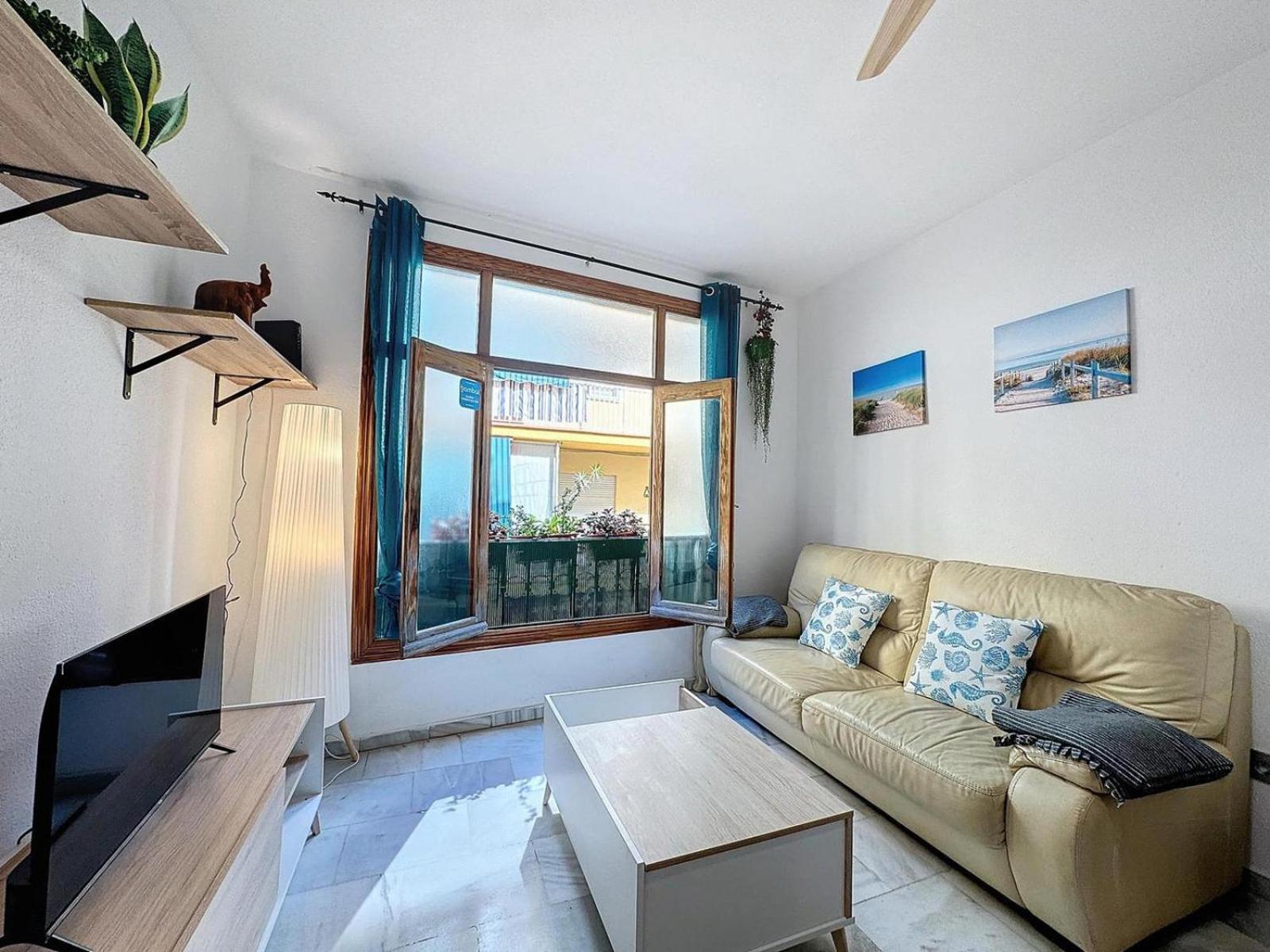 Urban Oasis Apartment *